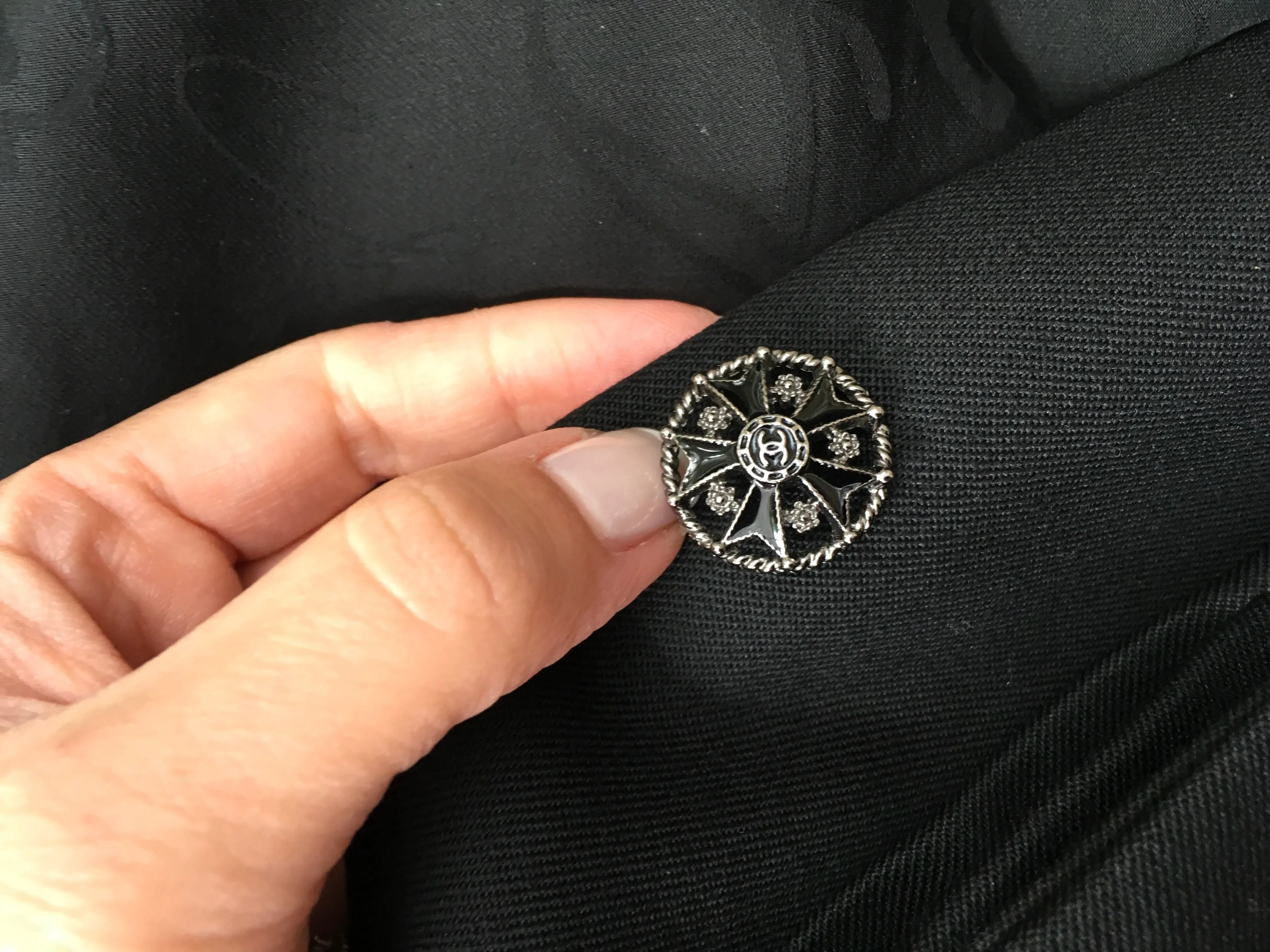 Chanel 08A Black Wool Jeweled Iconic 2-piece skirt suit F 40 UK 12 US 8 Ladies