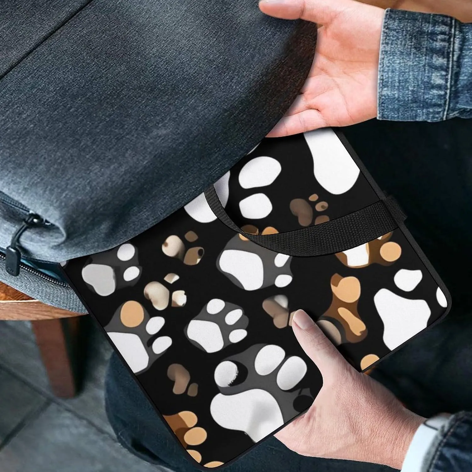 Dog Paw Print Laptop Bag Durable Laptop Sleeve Water-Resistant Notebook Bag for Computer Or Tablet