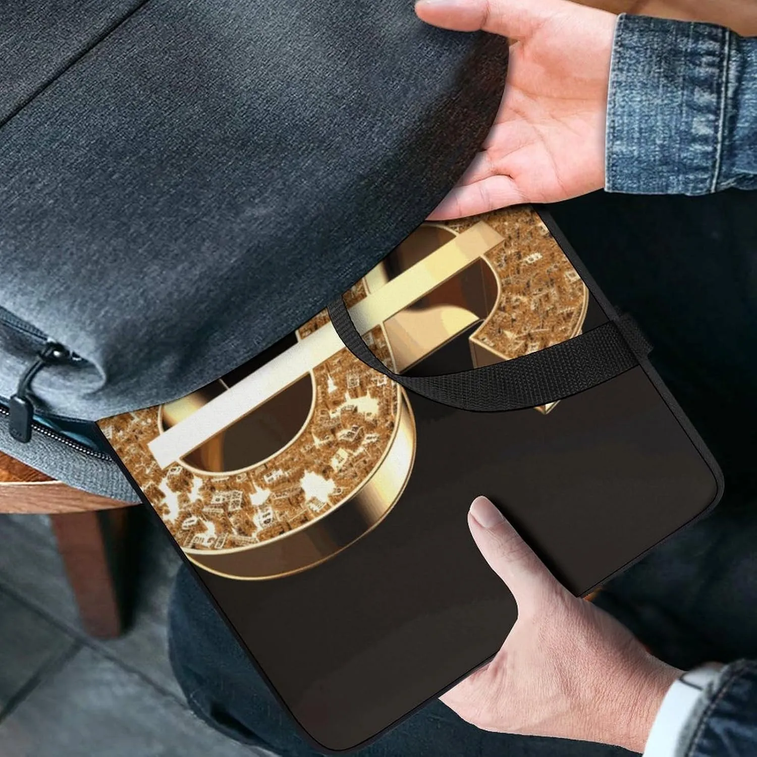 Gold Dollar Sign Laptop Bag Durable Laptop Sleeve Water-Resistant Notebook Bag for Computer Or Tablet