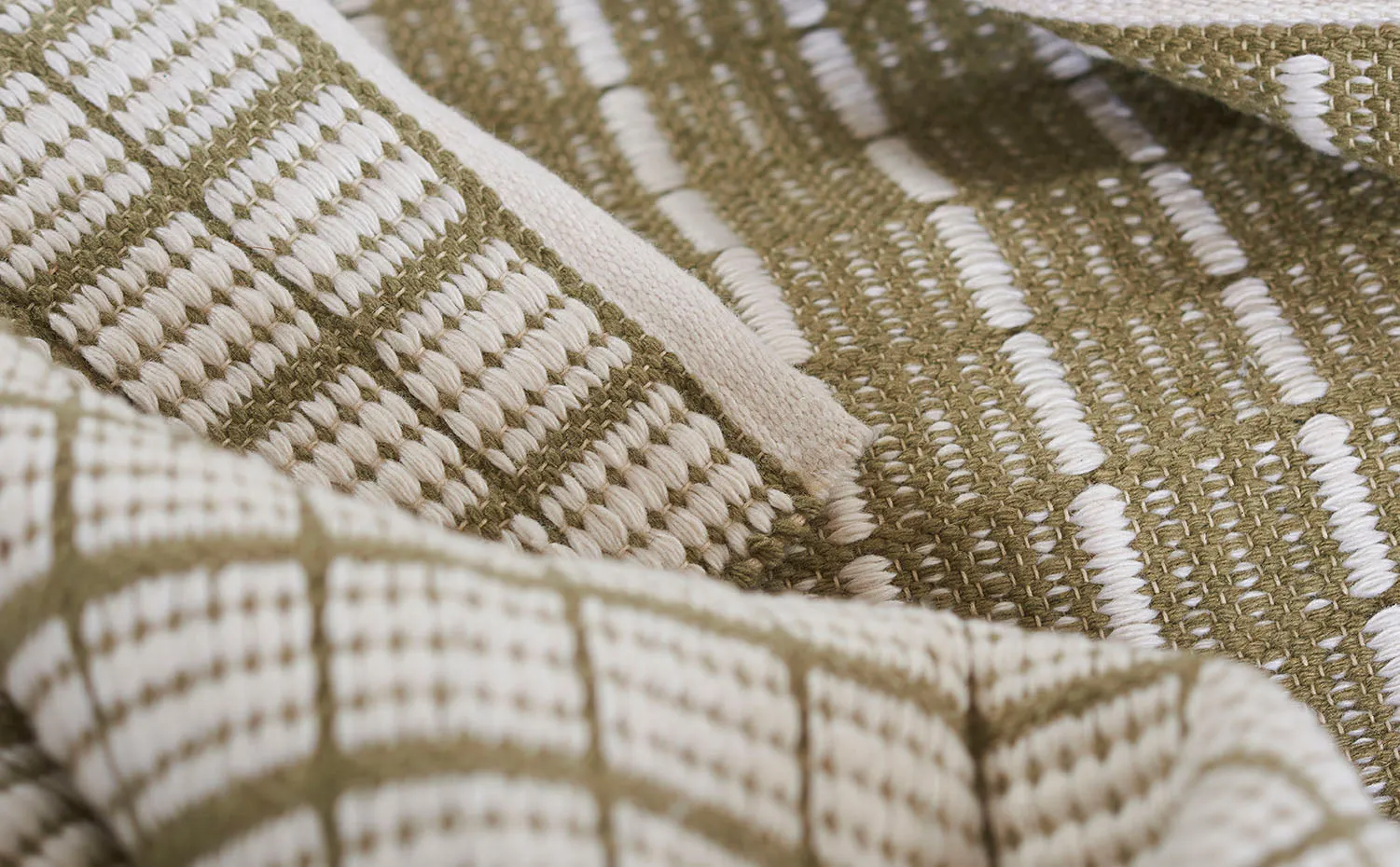 Mallow Green Reversible Rug