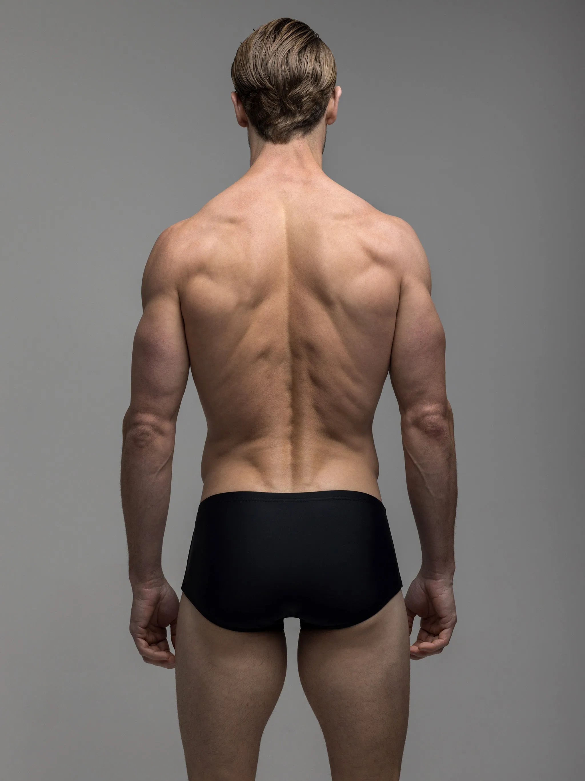 Onyx Sand | Challenger Trunk