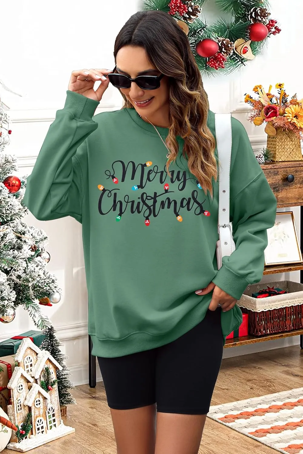 SUPEYA Women's Merry Christmas Oversized Pullover Sweatshirt With Lights - Holiday Xmas Sweater Top