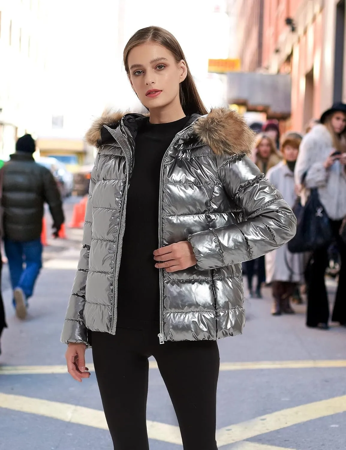 XULIKU Women's Lightweight Puffer Down Jacket Hooded Zipper Padding Winter Short Bubble Coats for Women